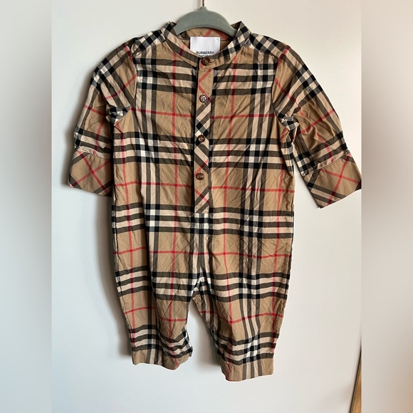 Burberry Baby check onesie unisex